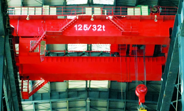 Heavy-duty casting overhead crane — Image 1